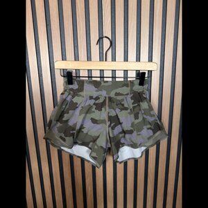 Lululemon Shorts 4 / S Womens Green Lined Camouflage Running Low Rise